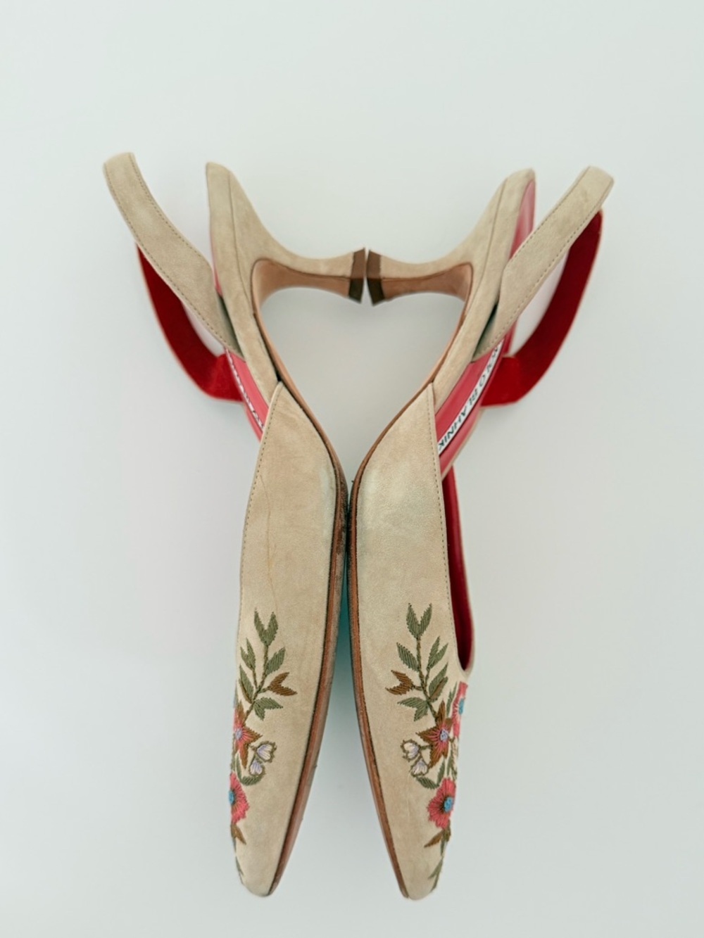 Manolo Blahnik Carolyne Floral Embroidered Slingback Pumps Beige Suede  EU 37 - Picture 5 of 10